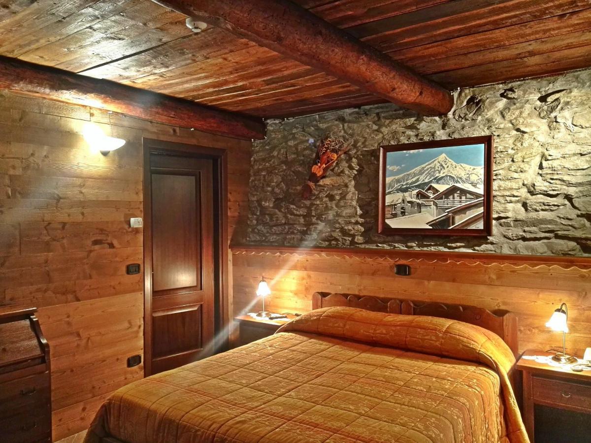 Hotel Etoile Des Neiges Oulx Zewnętrze zdjęcie