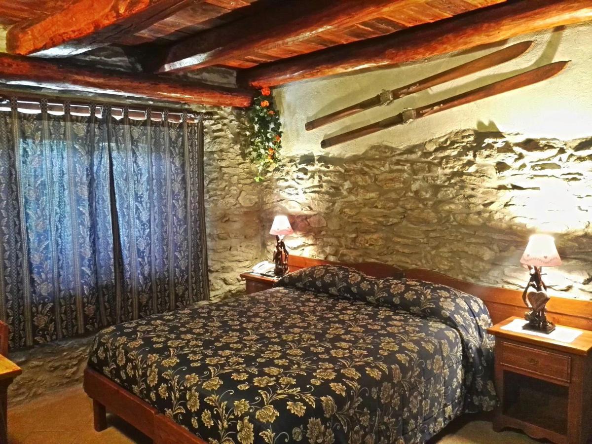 Hotel Etoile Des Neiges Oulx Zewnętrze zdjęcie